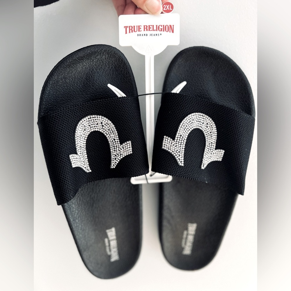 True Religion Crystal Logo Slides NWT, Size 8